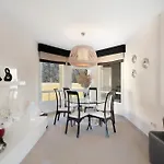 Villa Romano *