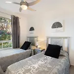 Villa Romano أذيخي