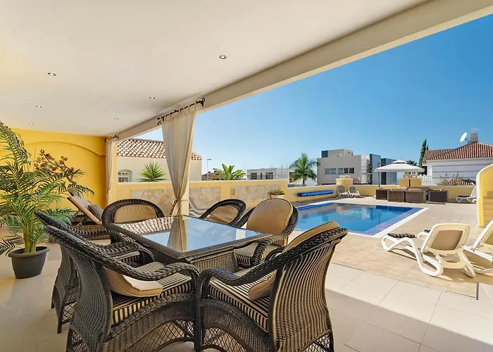 Villa Romano Villa *