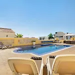 Villa Romano Villa *