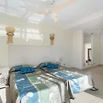 Villa Romano Villa *