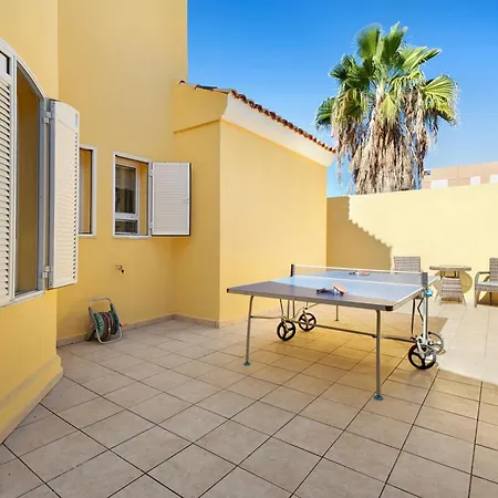 Villa Romano Адехе